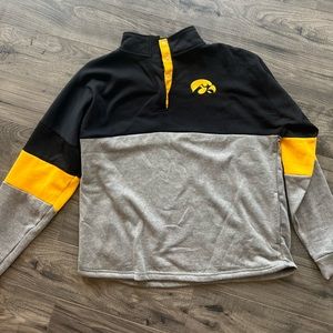 Women’s large Iowa Hawkeye quarter zip